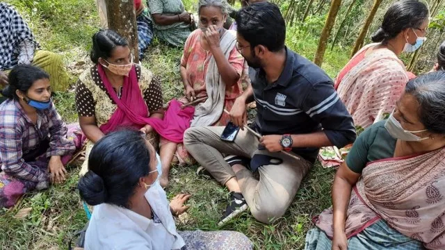 ‘Acquainted elderly with smartphones’: Kerala to become India’s ‘first’ digitally-literate state